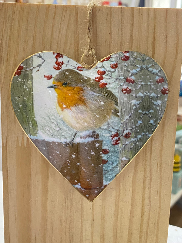 Robin design hanging tin heart decoration