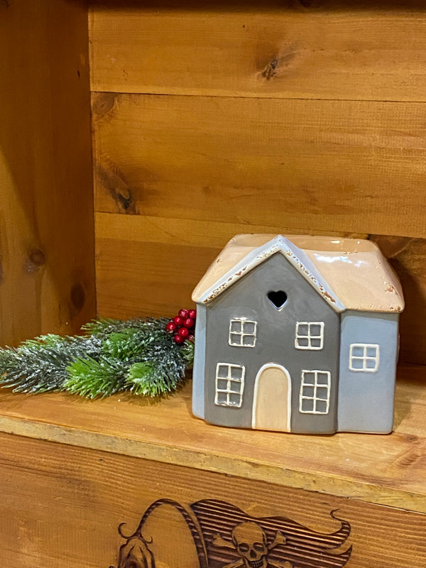 Rustic Style Ceramic House Wax/Oil Burner in two colourways