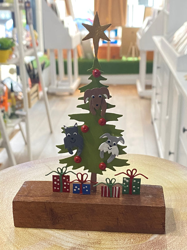 christmas tree with dogs and presents wooden decoration 