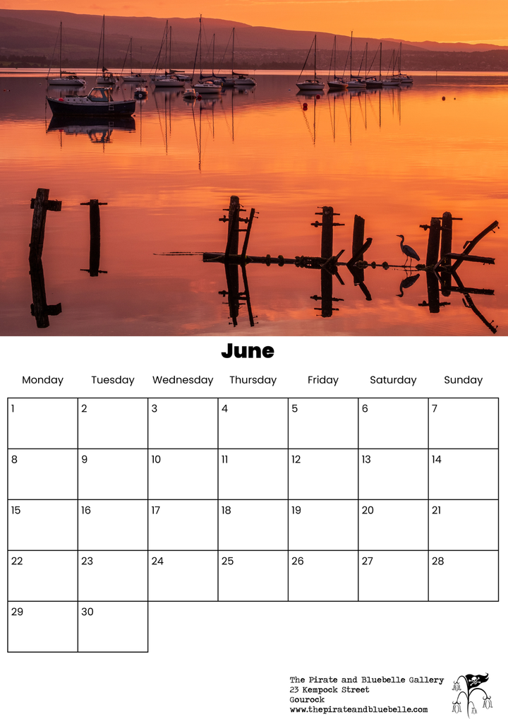 sunrise in gourock cardwell bay 